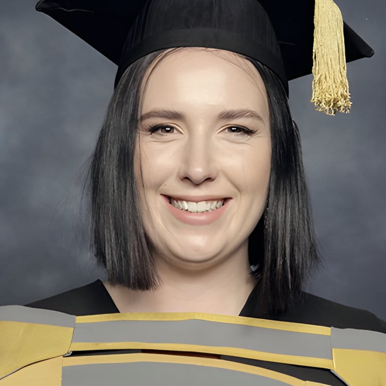 nicole cunningham 796x796